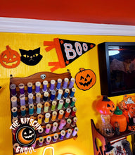 Load image into Gallery viewer, Handmade Felt 'Boo' Pennant