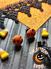 Load image into Gallery viewer, Spooky Pumpkins Mini Pins