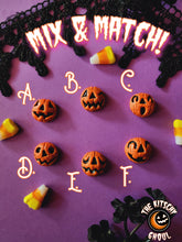 Load image into Gallery viewer, Spooky Pumpkins Mini Pins